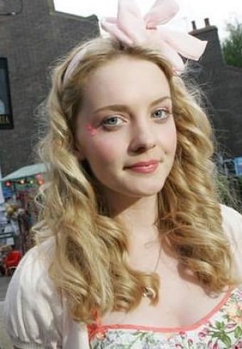 Amanda Fairbank-Hynes