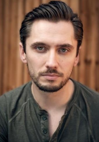 Jonathan Christie