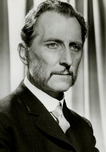 Peter Cushing