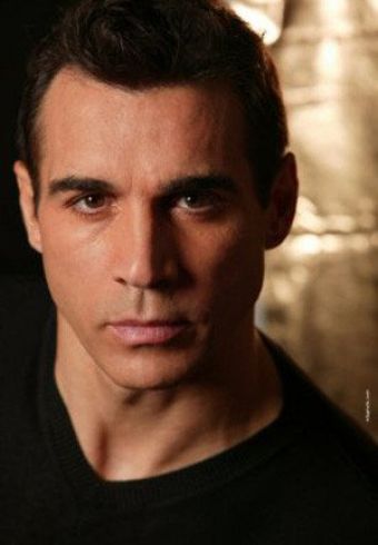 Adrian Paul