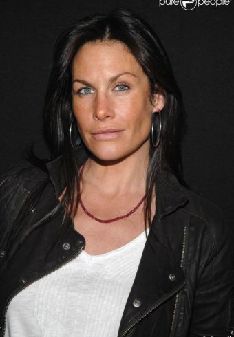 Astrid Veillon