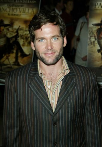 Eion Bailey