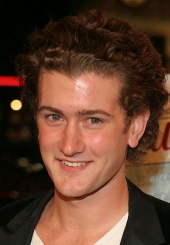 Max Kasch