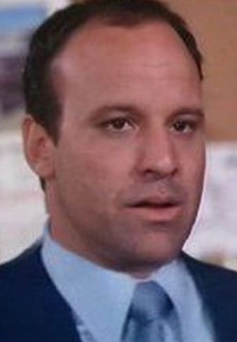 Louis Giambalvo