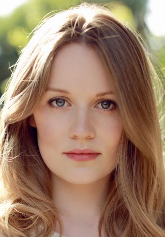 Cara Theobold
