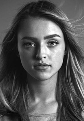 Alicia Moffet