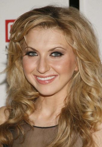 Nina Arianda