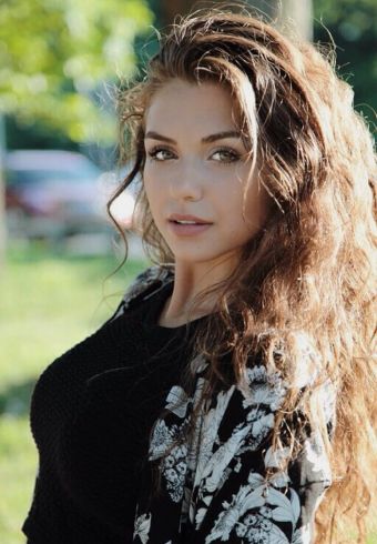 Victoria Konefal