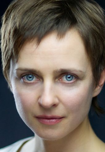 Verity Hewlett