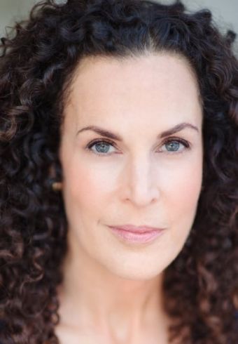 Lisa Kaminir