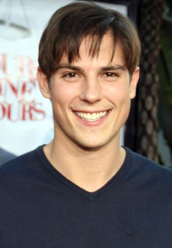 Sean Faris