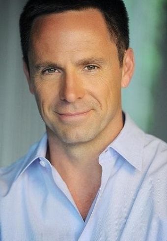 William deVry