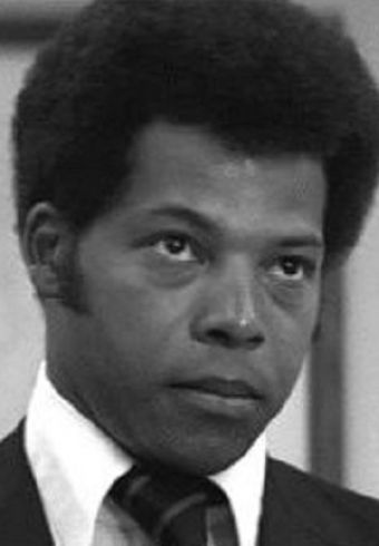 Felton Perry