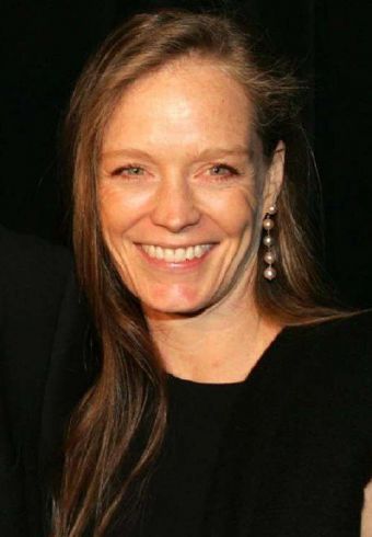 Suzy Amis