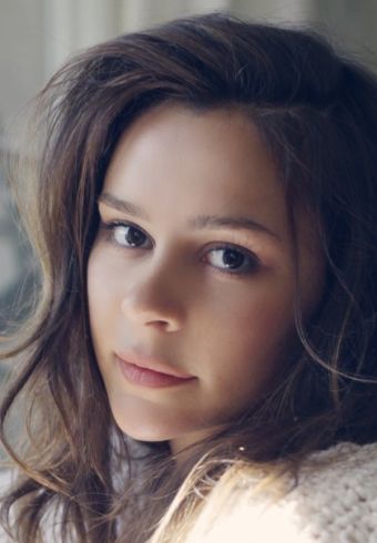 Bella Dayne