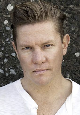 Damien Thomlinson