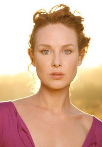 Veronica Lauren