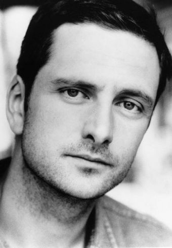 Nicholas Gleaves