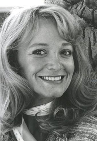 Lynne Marta