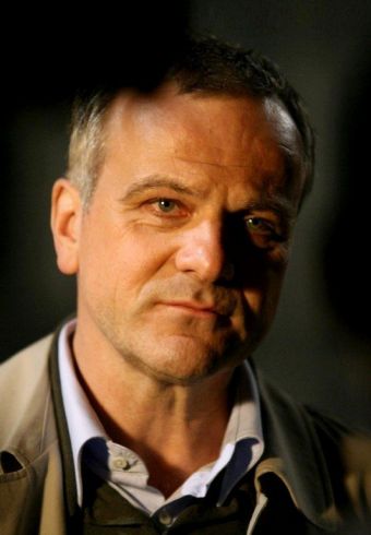 Bernhard Schütz