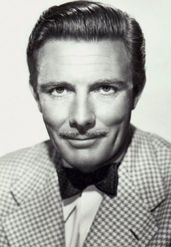 Tom Helmore