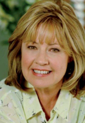 Noni Hazlehurst