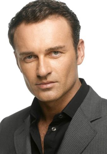 Julian McMahon