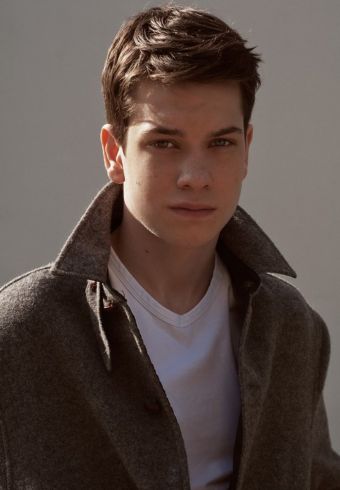 Liam James