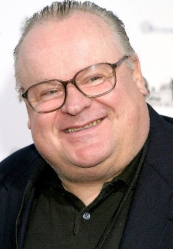 George Dzundza