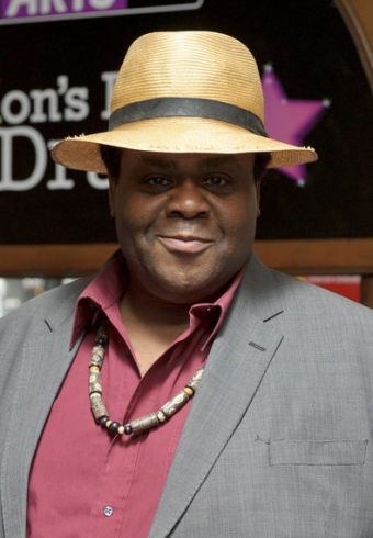 Clive Rowe