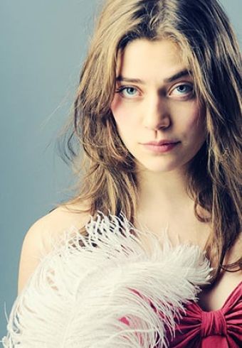 Öznur Serçeler