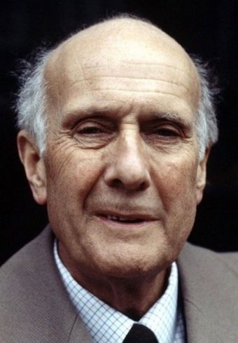 Geoffrey Chater