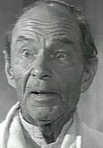 Earle Hodgins