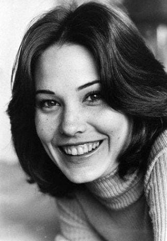 Cristina Raines