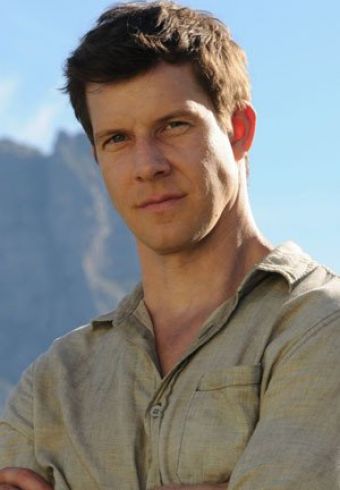 Eric Mabius
