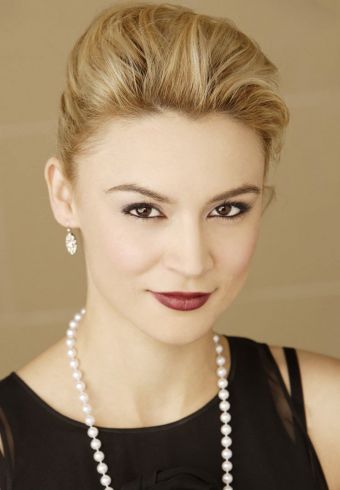 Samaire Armstrong