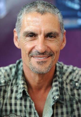 Cliff Simon