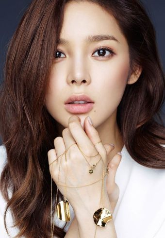 Park Si-yeon