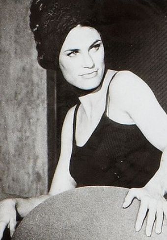 Lola Larson