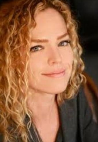 Julie McKinnon