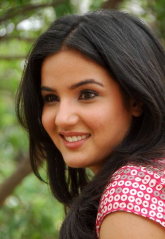 Jasmin Bhasin