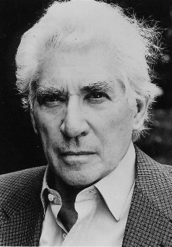 Frank Finlay
