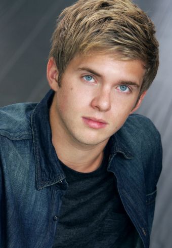Chris Brochu