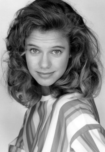 Andrea Barber