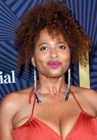 Lisa Nicole Carson