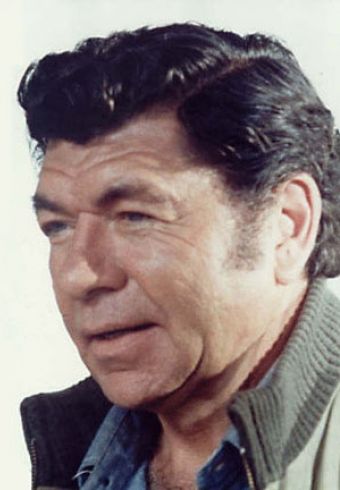 Claude Akins
