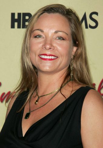 Theresa Russell
