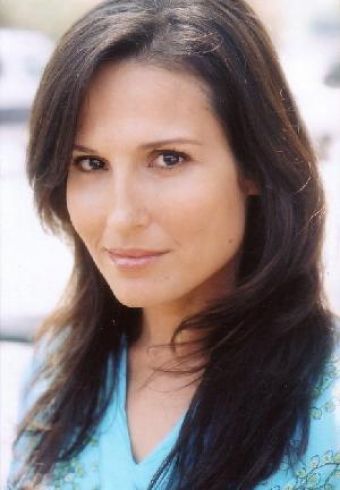 Lisa Roumain
