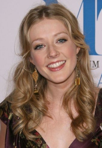 Jennifer Finnigan