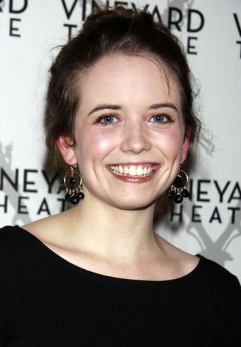 Phoebe Strole